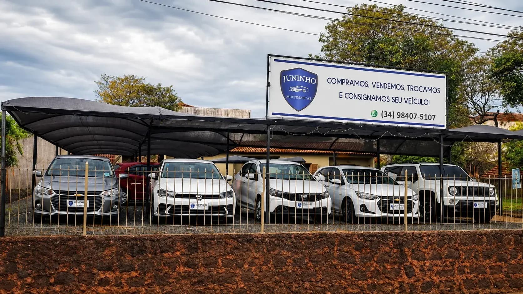 Carro seminovo selecionado pela Juninho Multimarcas
